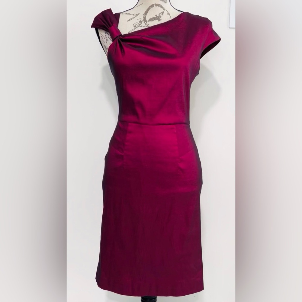 W118 by Walter Baker Fuchsia Asymmetrical Sheath Bow Accent Midi Dress Size S
